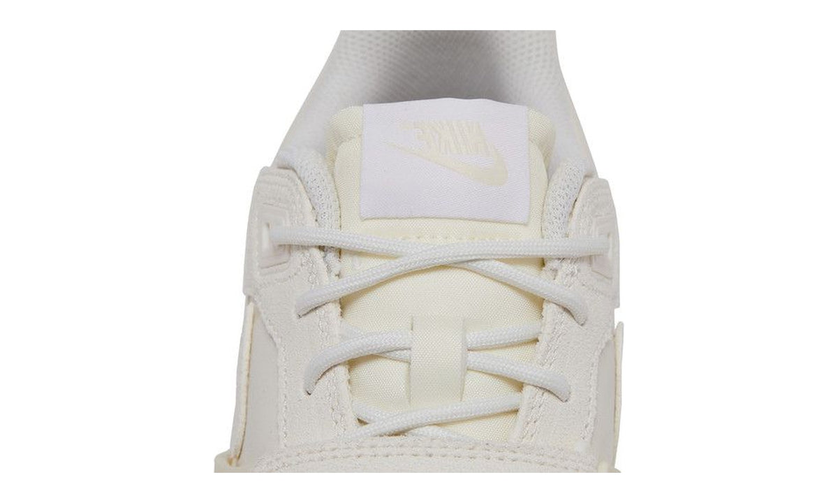 Travis Scott x Nike Zoom Field Jaxx SP Sail