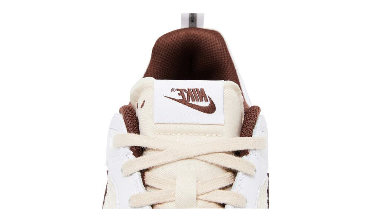 Travis Scott x Nike Zoom Field Jaxx Light Chocolate
