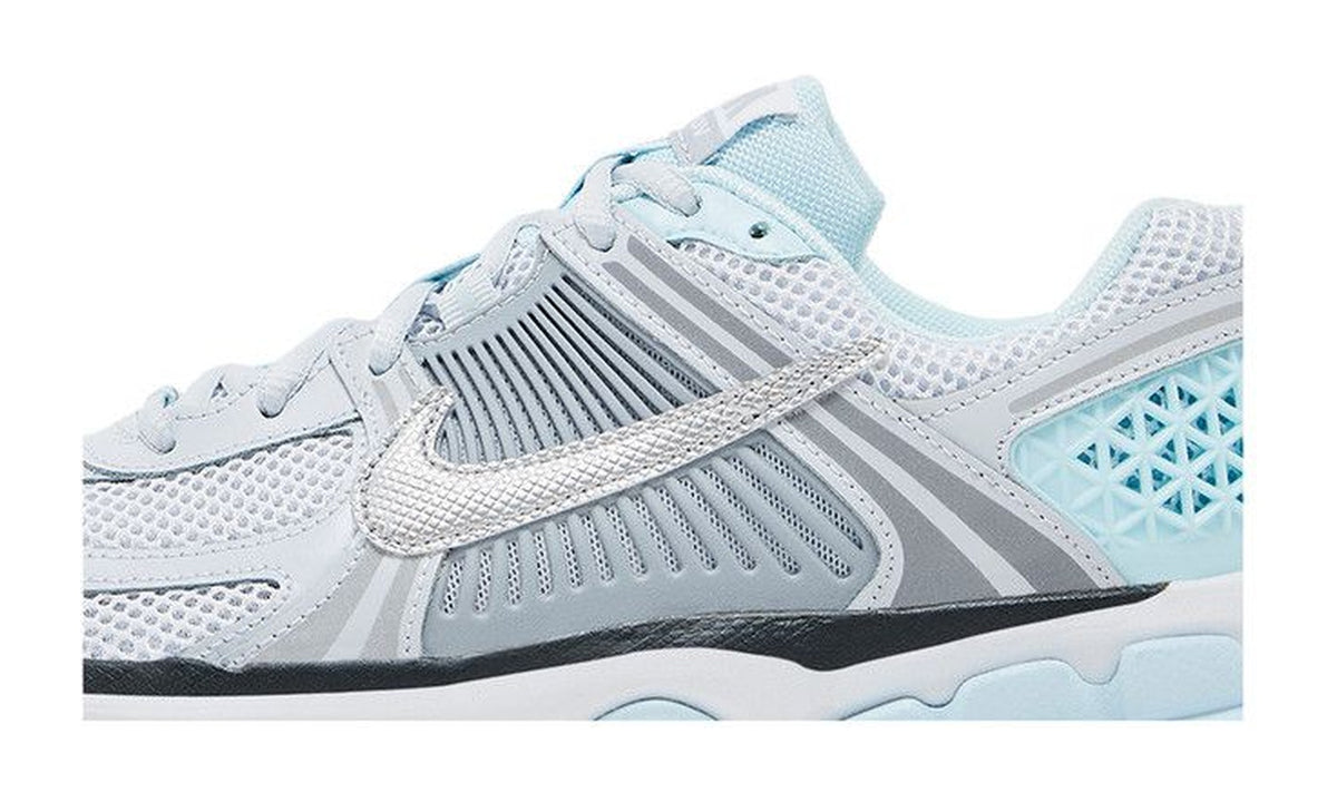Nike Vomero 5 GS Metallic Swoosh