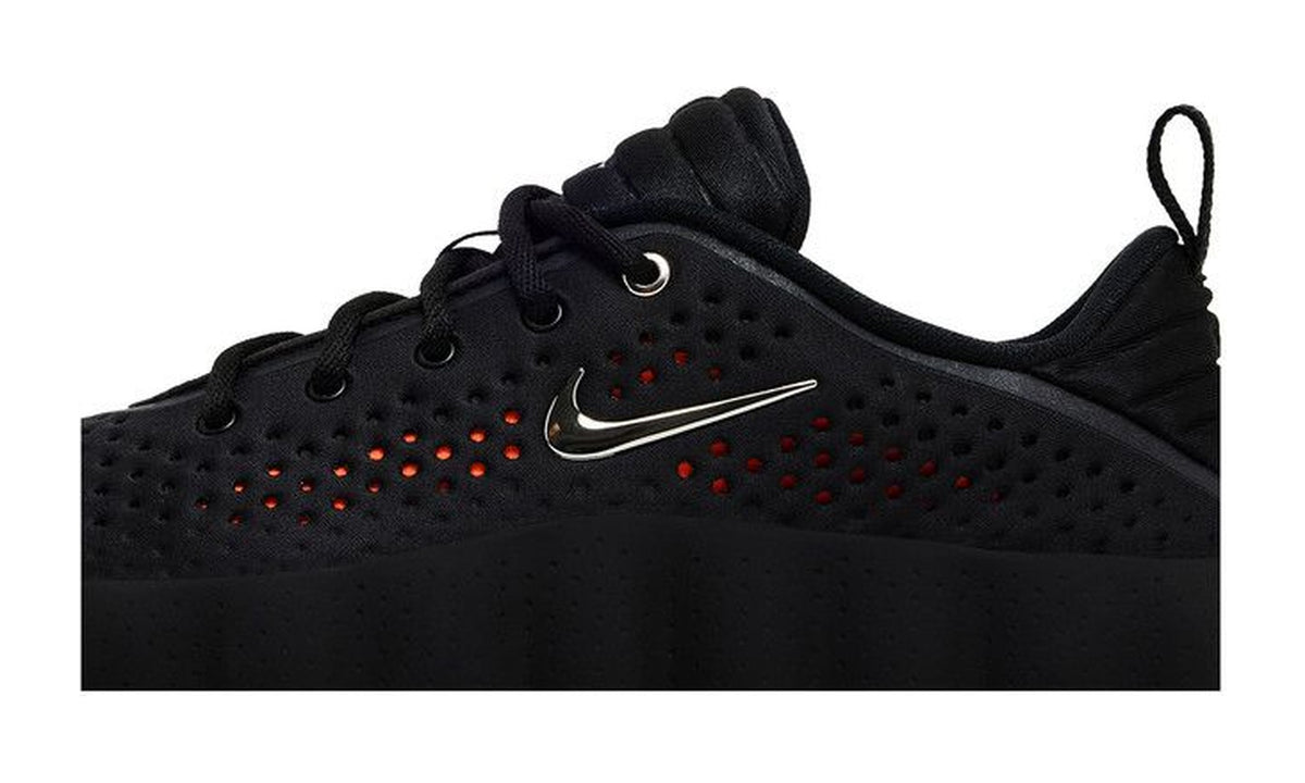 Nike Wmns Mind 002 Black Hyper Crimson