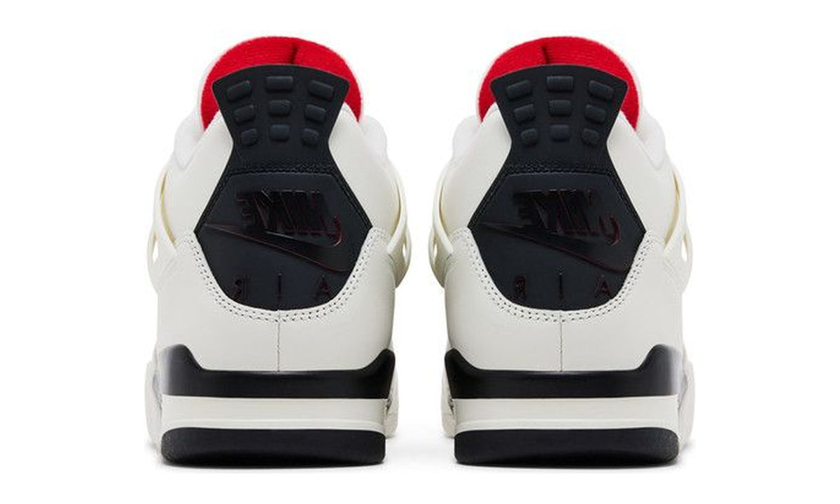 Air Jordan 4 Retro Flight Club