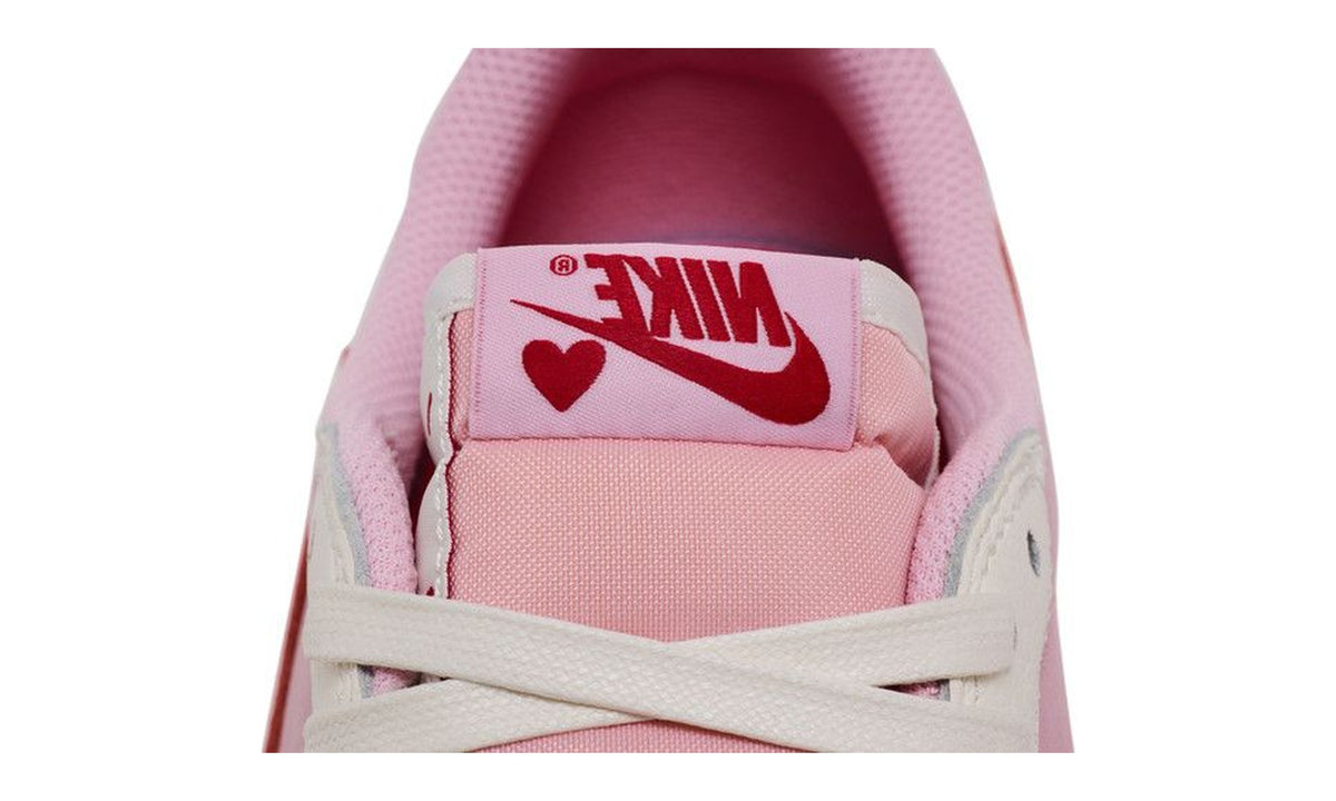 Travis Scott x Air Jordan 1 Retro Low OG Sail Tropical Pink