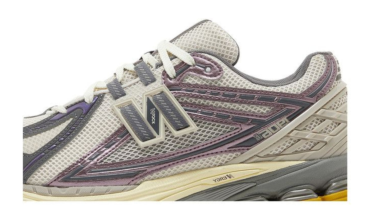 New Balance 1906R Licorice
