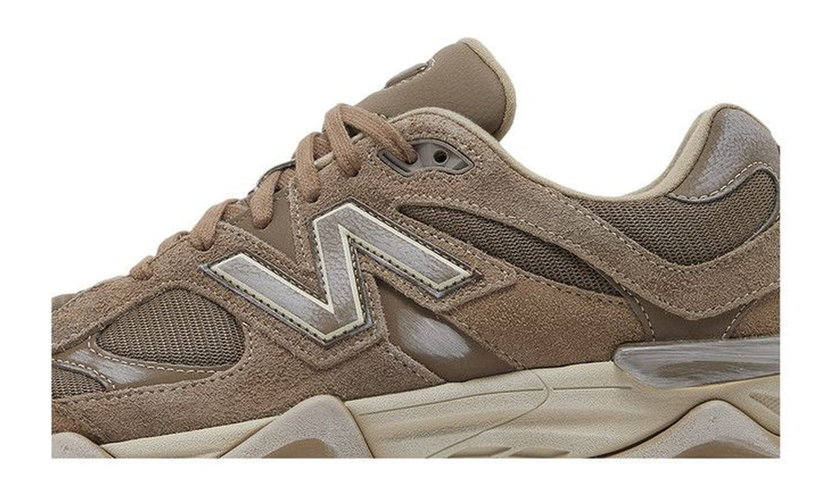 New Balance 9060 Mushroom