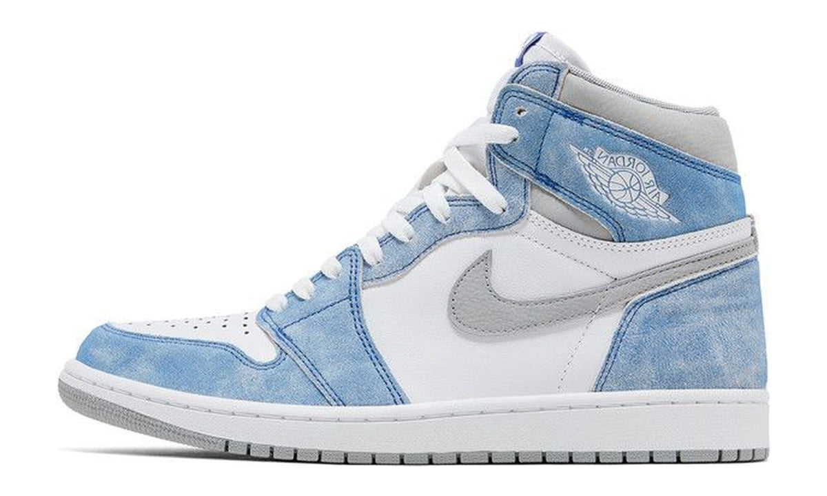Air Jordan 1 Retro High OG Hyper Royal