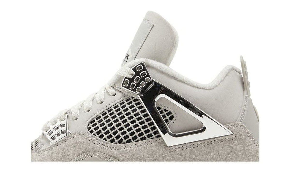 Wmns Air Jordan 4 Retro Frozen Moments