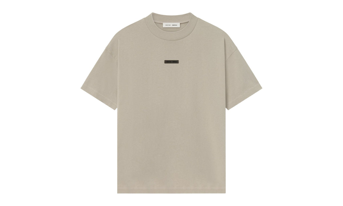 Fear of God Essentials Classic Tee Timber – Ansicht 3