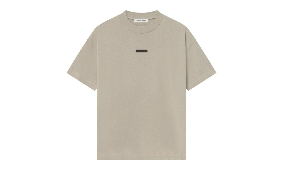 Fear of God Essentials Classic Tee Timber – Ansicht 2