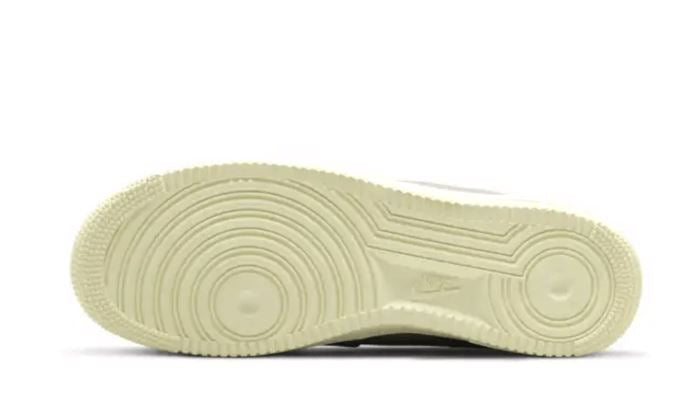Nike Air Force 1 Low Light Bone and Coconut Milk – limitierter Sneaker bei Shade Studios
