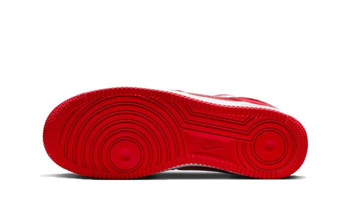 Nike Air Force 1 Low Retro Since ’82 University Red – limitierter Sneaker bei Shade Studios