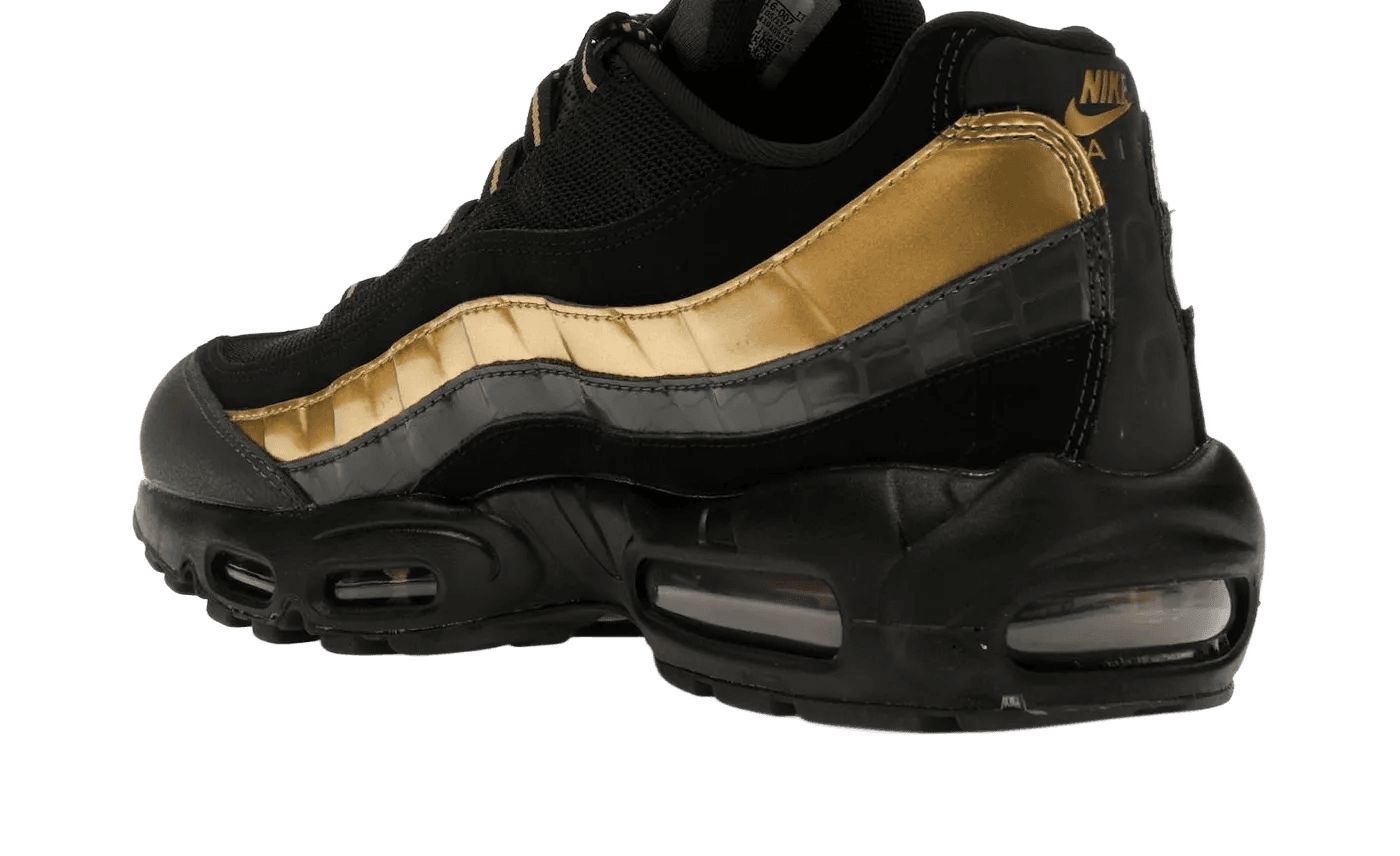 Nike Air Max 95 Black Metallic Gold – limitierter Sneaker bei Shade Studios