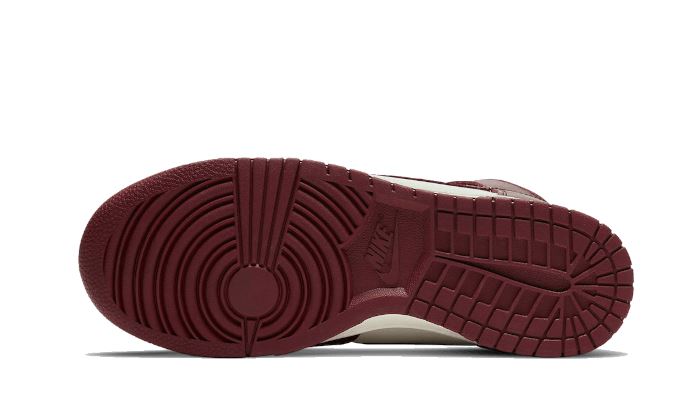 Nike Dunk High Sail Team Red – limitierter Sneaker bei Shade Studios