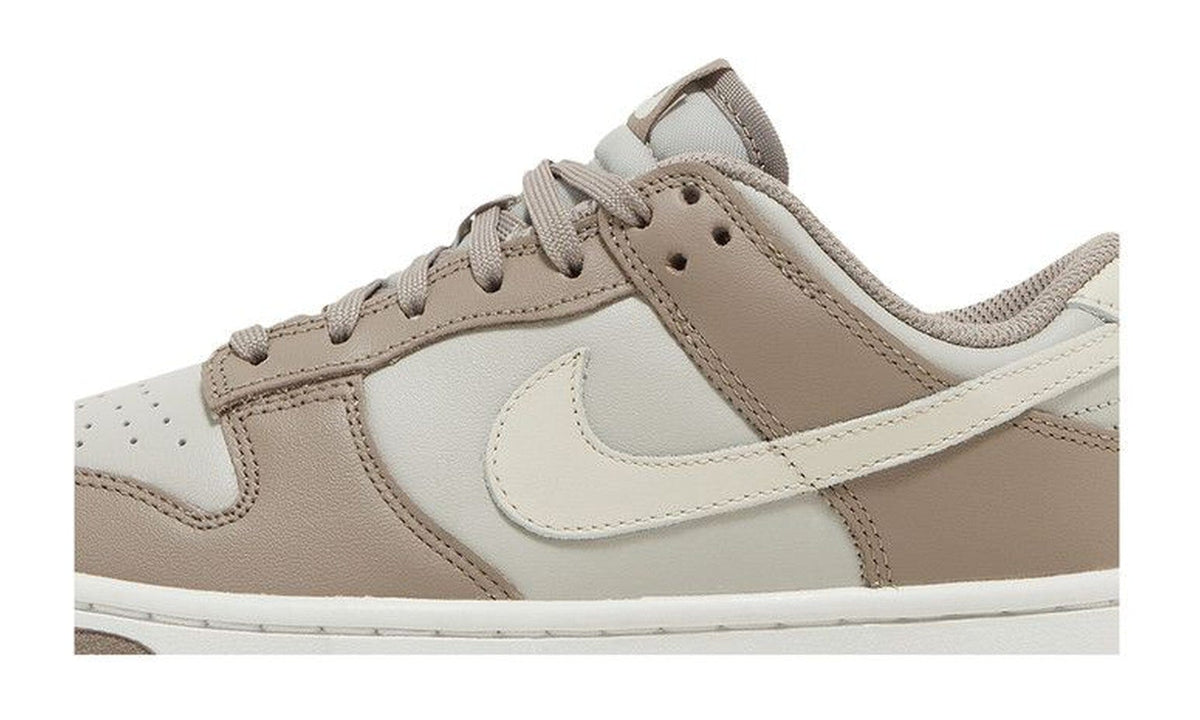 Nike Wmns Dunk Low Moon Fossil