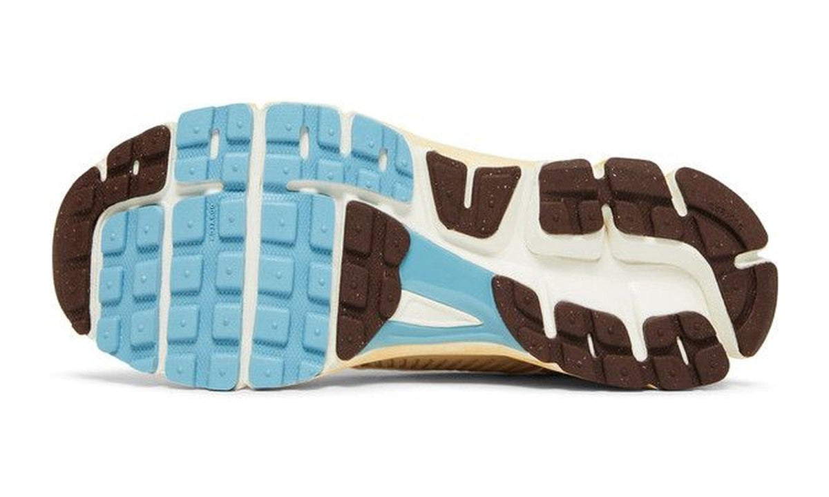 Nike Wmns Air Zoom Vomero 5 Oatmeal